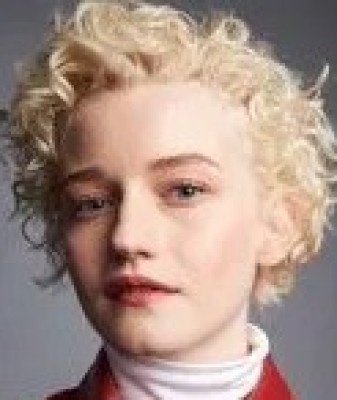 Julia Garner